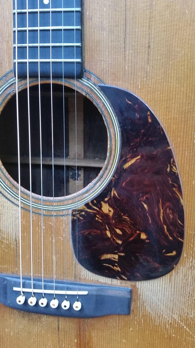 [1952 Martin D-28 Pickguard]